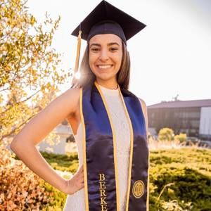 Meet your Posher, Laila